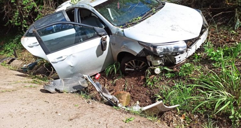 SAÍDA DE PISTA É REGISTRADA NA BR-282 EM NOVA ITABERABA