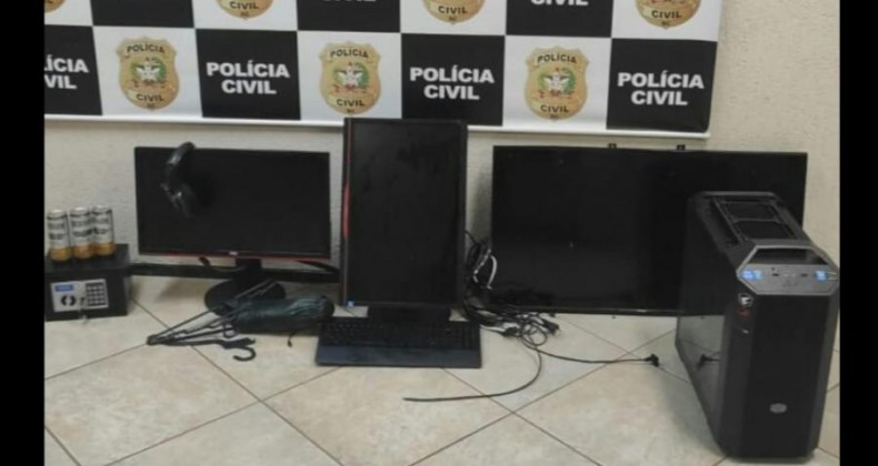 Homem que invadiu e roubou residência é preso em Chapecó