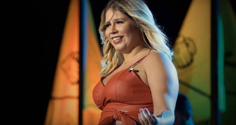 Marília Mendonça morre em queda de avião em Minas Gerais