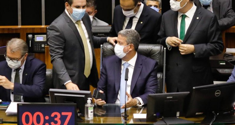 PEC dos Precatórios é aprovada na Câmara dos Deputados