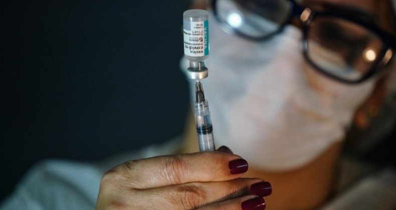 SC tem 465 mil pessoas com a segunda dose contra Covid atrasada
