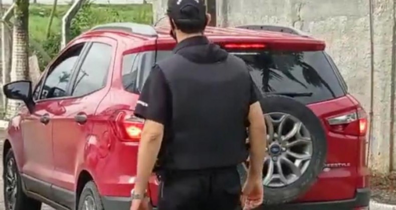 Mauro Hoffmann, sócio da boate Kiss, se entrega em SC após ser condenado