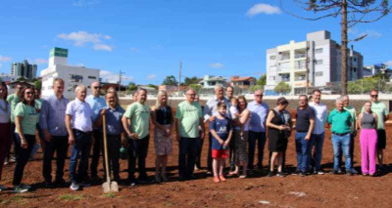 Obras do prédio do SENAI tem inicio em Pinhalzinho