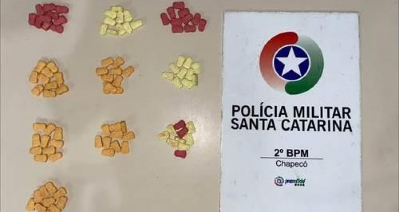 Adolescente é apreendida com 100 balas de ecstasy em Chapecó