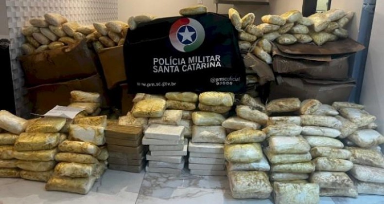 Homem é preso com mais de 720 quilos de cocaína em Santa Catarina