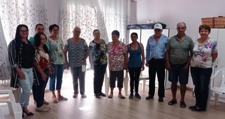 Grupo Café com Ideias realiza encontro quinzenal em Nova Erechim