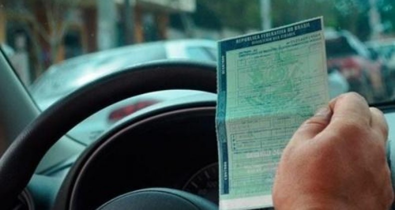 Multas e IPVA podem ser parcelados em até 12 vezes em SC