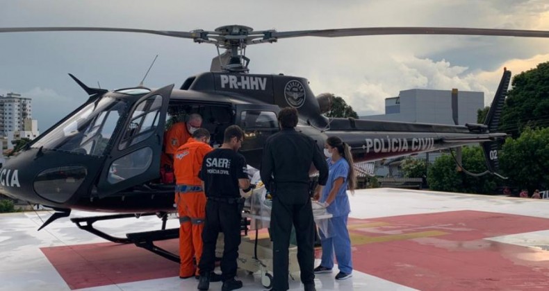 VENEZUELANO CAI DE SILO DEVIDO A TEMPORAL; HELICÓPTERO FAZ RESGATE