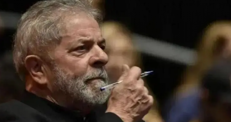 Carro de Lula escapa de cerco de bolsonaristas no interior de SP
