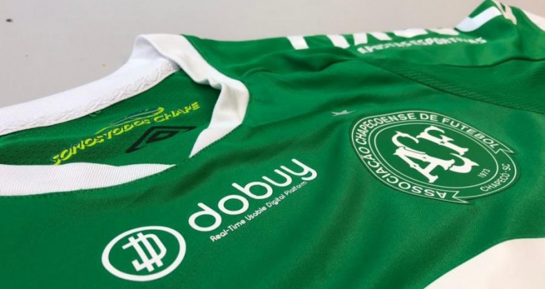Chapecoense lança novos uniformes para a temporada de 2022