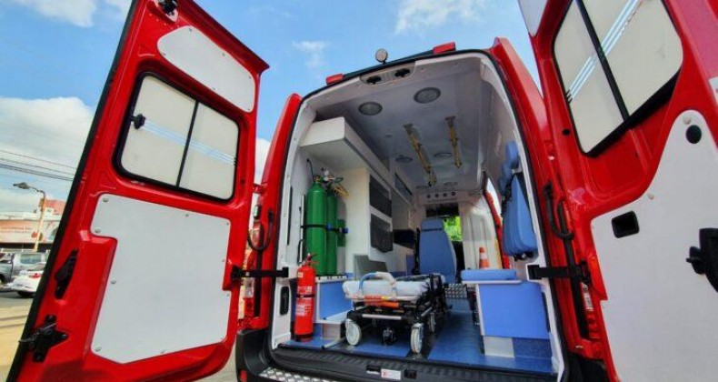 Homem fica ferido em Saudades após portão cair sobre ele