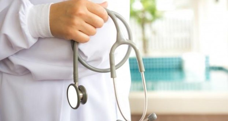 JUÍZA MANDA MÉDICO DEVOLVER R$ 286 MIL POR PLANTÕES NÃO CUMPRIDOS
