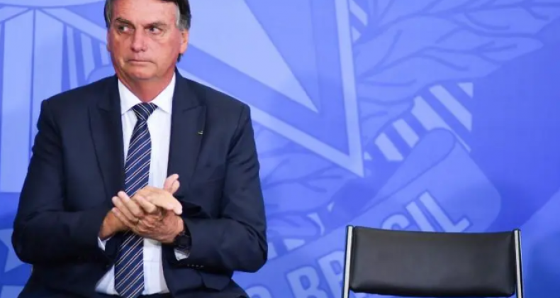 Militar preso com cocaína em comitiva de Bolsonaro é expulso da FAB