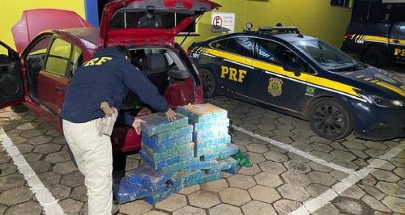 PRF apreende 207 kg de maconha em Cordilheira Alta