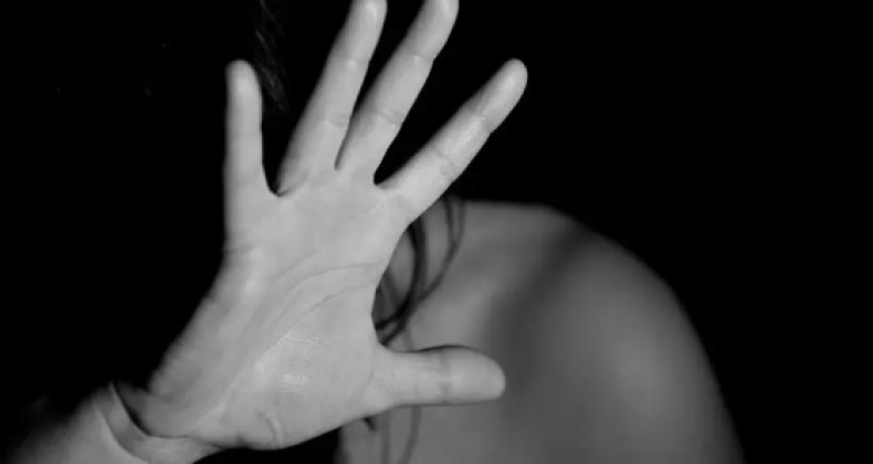 Adolescente relata a polícia ter sido estuprada por dois homens em SC