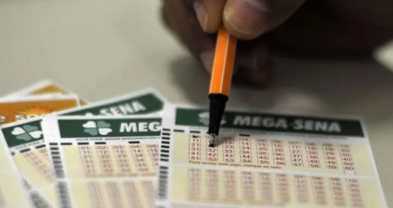 Caixa sorteia prêmio de quase R$ 9 milhões da Mega-Sena; veja os números
