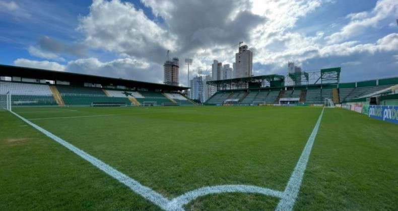 Chapecoense divulga promoção de ingressos para próximo jogo da Série B