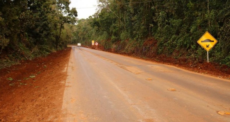 ÁGUA NA PISTA: EQUIPES FAZEM MELHORIAS ENTRE PINHALZINHO E SAUDADES