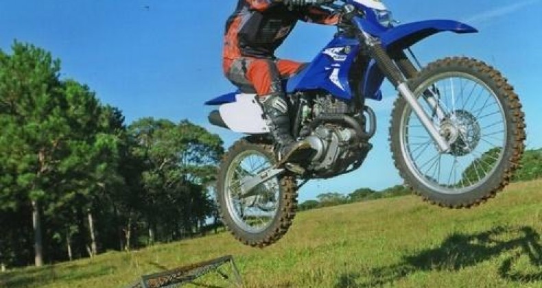 Jovem morre após acidente em trilha de motos no Oeste