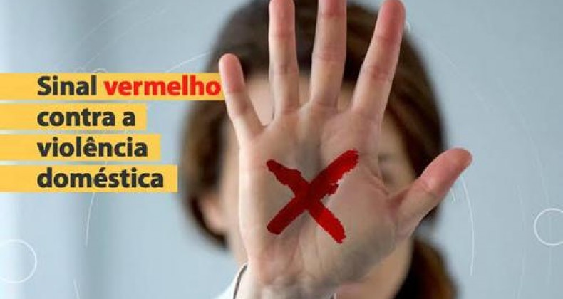 Mulher pede socorro a coletor de lixo após ser agredida no Oeste
