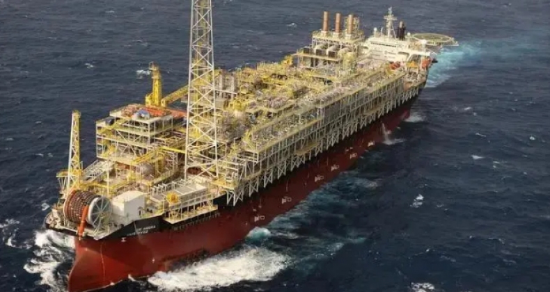 Petróleo atinge menor valor desde a guerra, e Bolsa tomba 1,8%