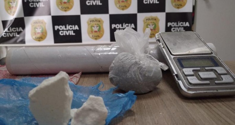 RAPAZ É ACUSADO DE COMERCIALIZAR DROGAS EM NOVA ITABERABA
