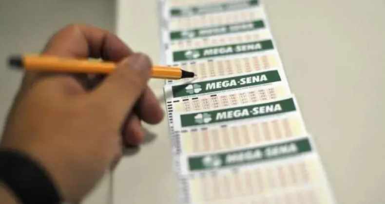 Mega-Sena pode pagar bolada de R$ 65 milhões; confira os números