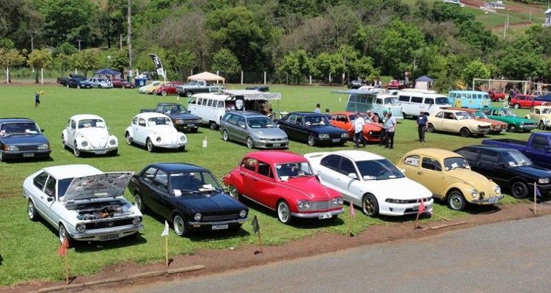 Encontro de “antigos” teve raridades sob rodas e superou expectativas