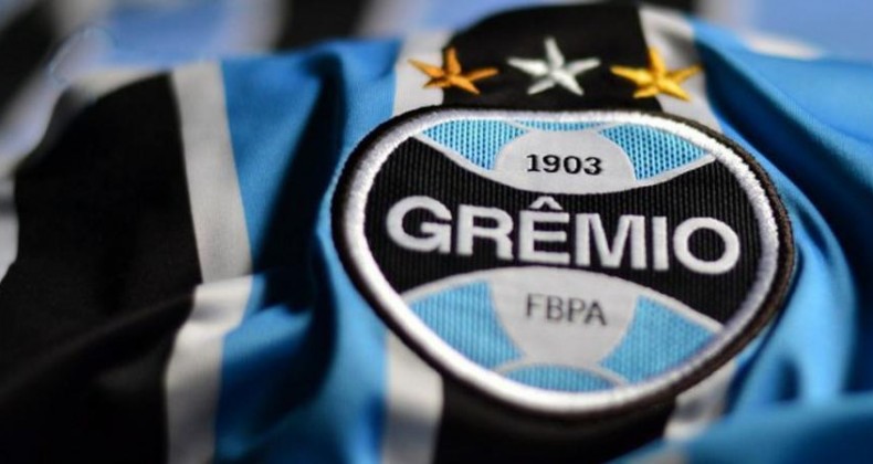Grêmio goleia Náutico e retorna à Série A do Brasileirão