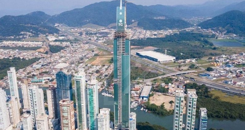 Arranha-céu de SC é certificado como o mais alto da América Latina