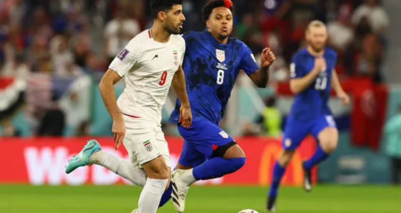 Estados Unidos vencem Irã e avançam às oitavas em segundo no Grupo B