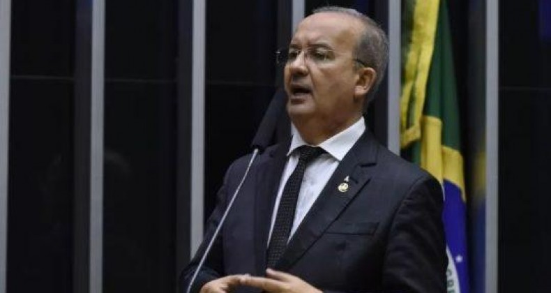 Jorginho Mello pede que manifestantes deixem “a economia funcionar”
