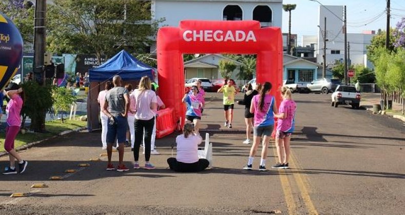 Mais de 180 atletas participaram da Corrida Solidária da Rede Feminina