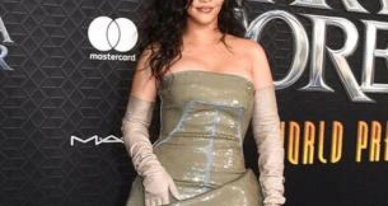 Rihanna estreia “Lift Me Up” no top 3 da Billboard Hot 100