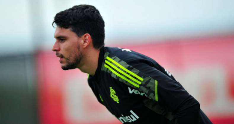 Inter anuncia renovação de contrato com o goleiro Keiller
