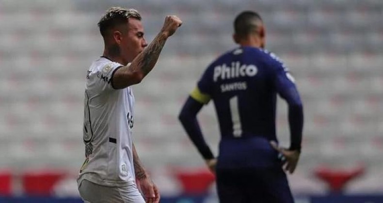 Inter deve acelerar busca por reforços e prioriza um centroavante
