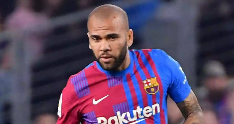 Jogador Dani Alves é detido na Espanha