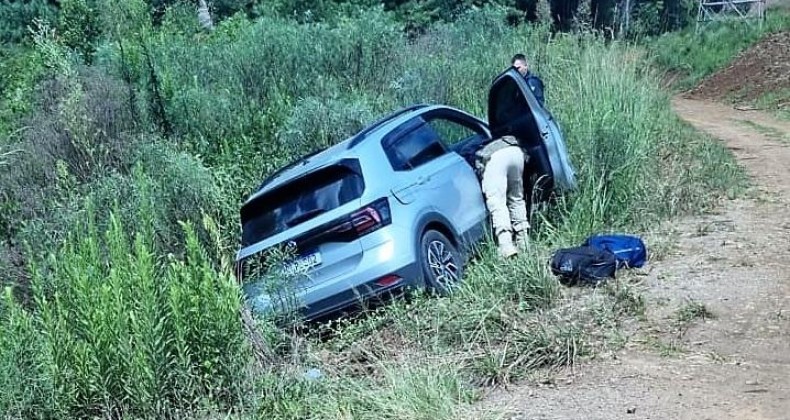 Envolvido em furto a residência é perseguido e detido