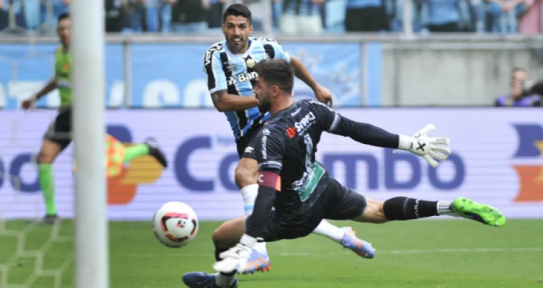 Suárez faz dois, e Grêmio goleia o Aimoré por 3 a 0