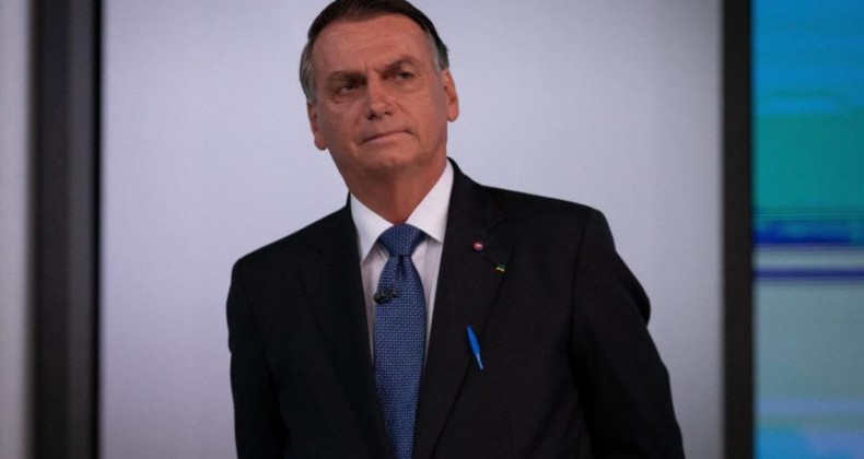Bolsonaro é intimado pela PF a depor em investigação sobre joias