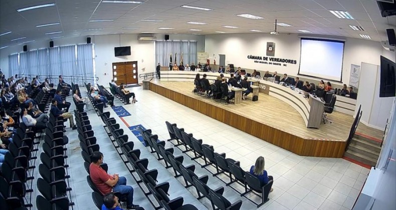 Ex-prefeito é condenado por encomendar morte de advogado em São Miguel do Oeste