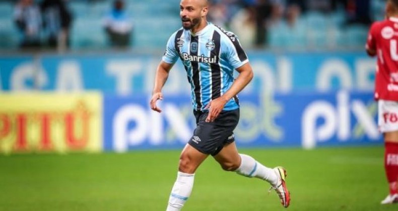 Grêmio acerta venda de Thaciano para o Bahia