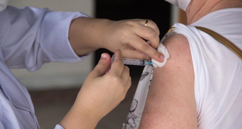 Campanha de Vacinação contra gripe começa nesta segunda-feira em SC