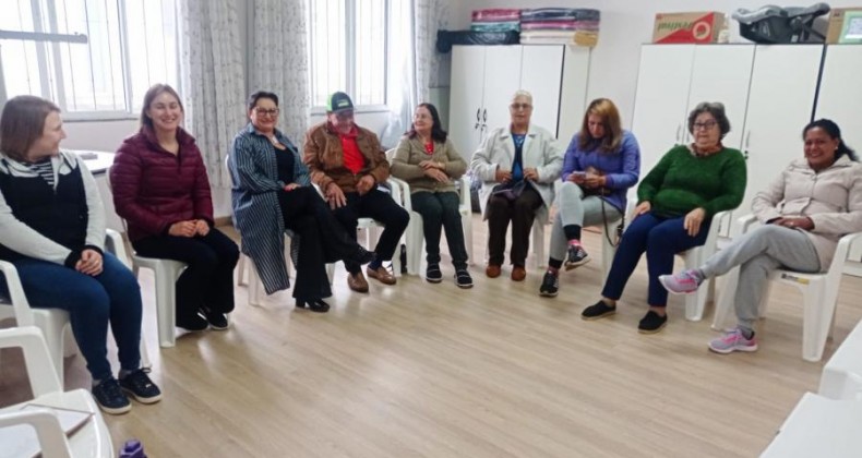 GRUPO CAFÉ COM IDEIAS SE REÚNE MAIS UMA VEZ EM NOVA ERECHIM