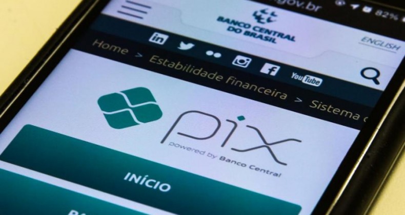 Caixa suspende cobrança de Pix para pessoa jurídica