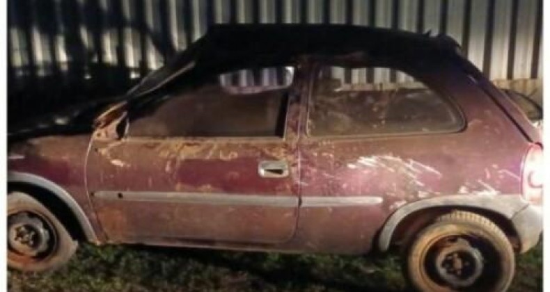 Carro capota e deixa uma criança e dois adultos feridos no Oeste de SC