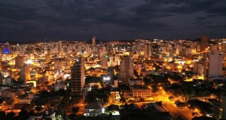 Chapecó é o terceiro de SC e 41° no Brasil em geração de empregos