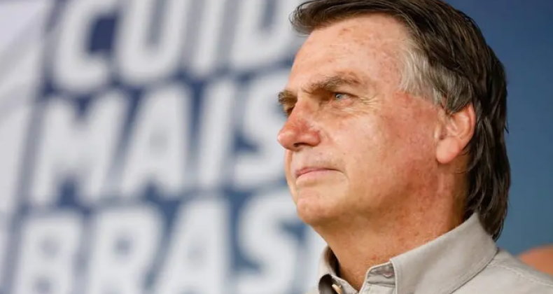 Bolsonaro diz que fará auditoria privada nas urnas e adota tom de ameaça ao TSE