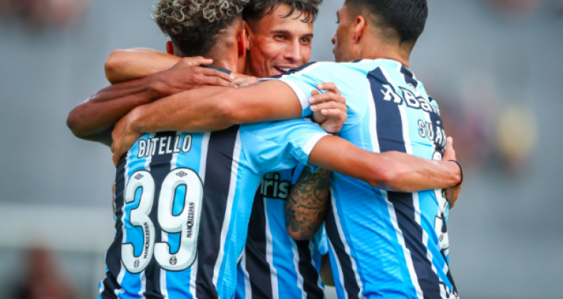 Suárez volta a marcar e dá vitória ao Grêmio sobre o Caxias na estreia do Gaúcho